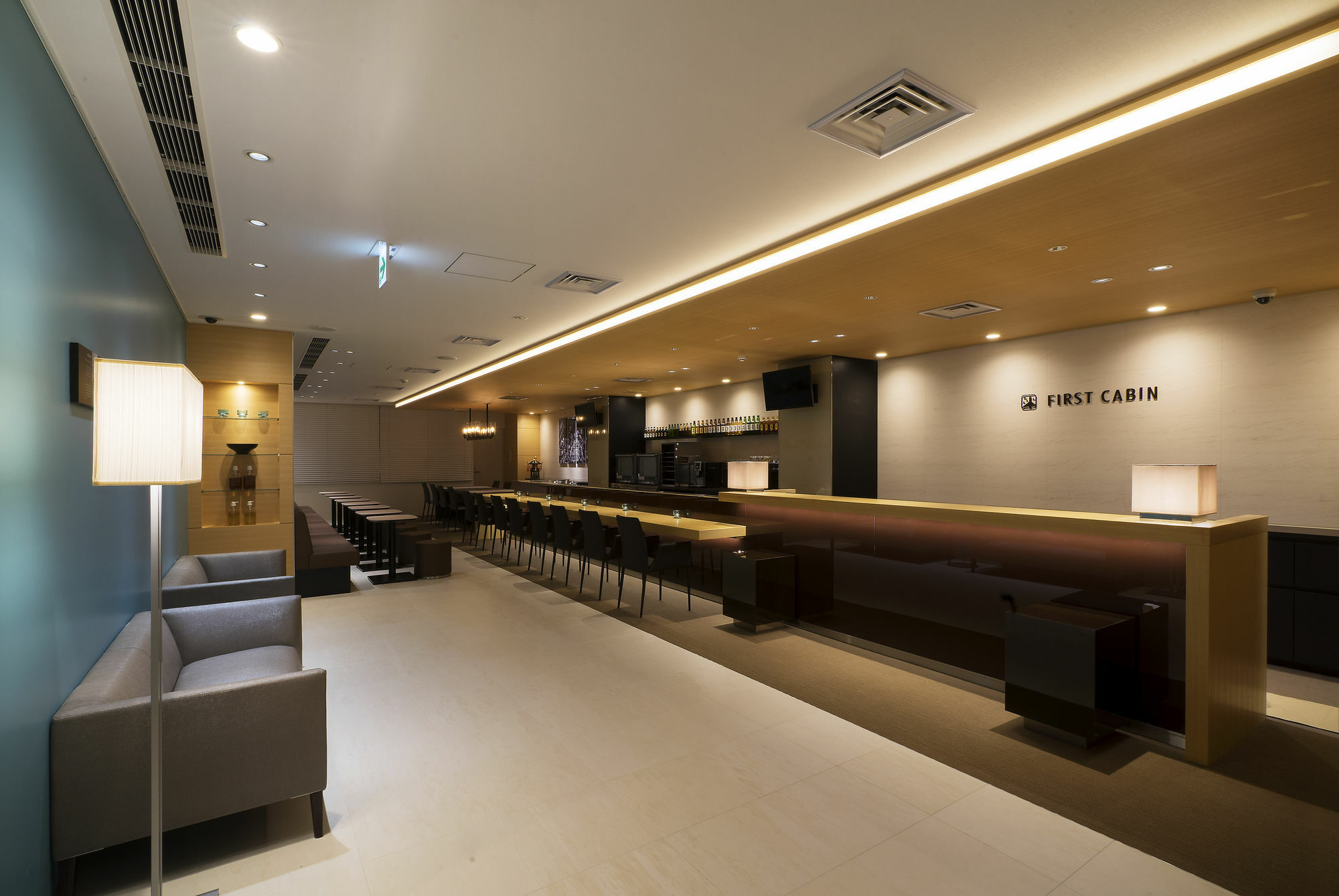 First Cabin Shinbashi Atagoyama Tokyo prefektur Exteriör bild